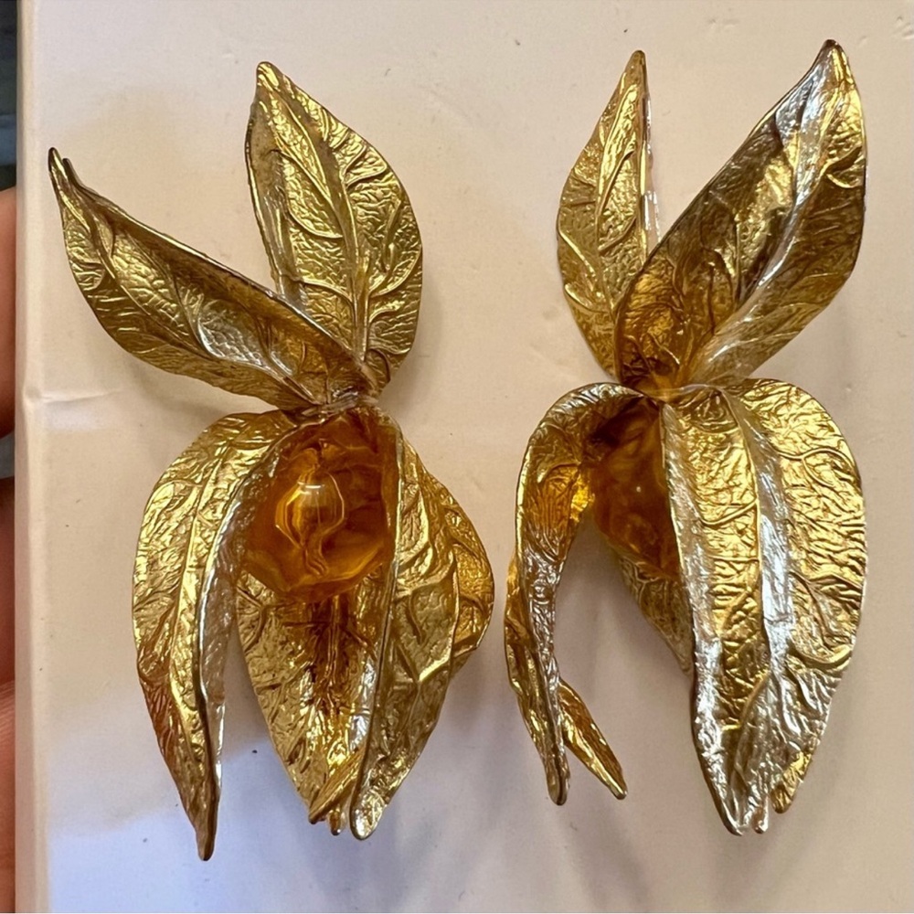 Zara Flower Statement Gold Tone Earrings Chic Women Party Vacation Post Back